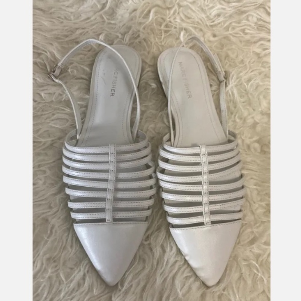 8-16 Marc Fisher white shoes leather flats 8